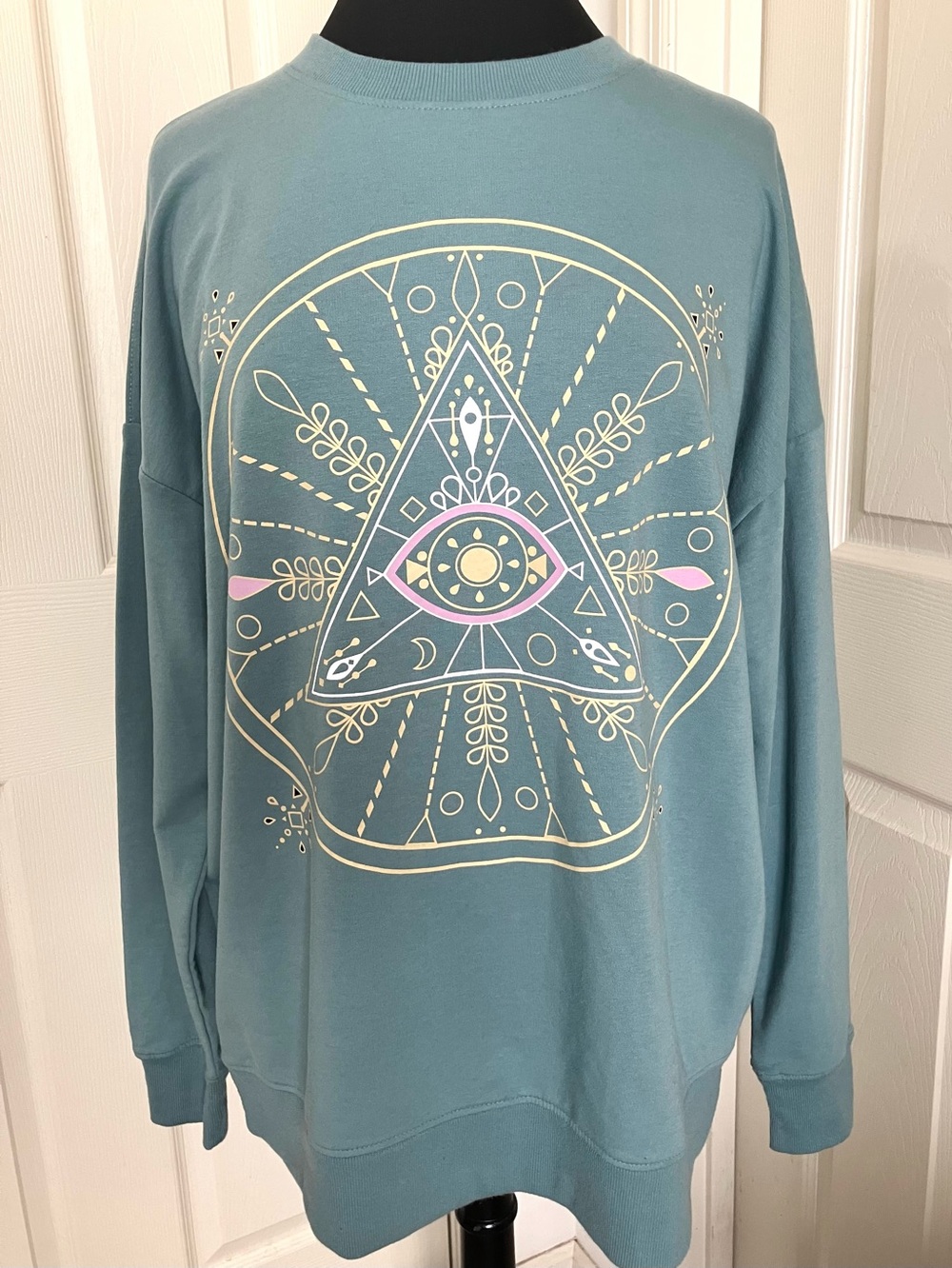 NWOT RARE Wildfox Couture “Illuminati” Roadtrip Graphic Sweatshirt Sz. M